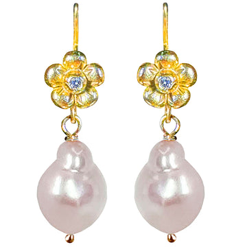 Lovechild basic Earring with dangling Freshwater  Baroque  Pearl