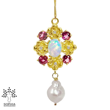 Lovechild Nostalgia Pendant with dangling Baroque Freshwater pearl
