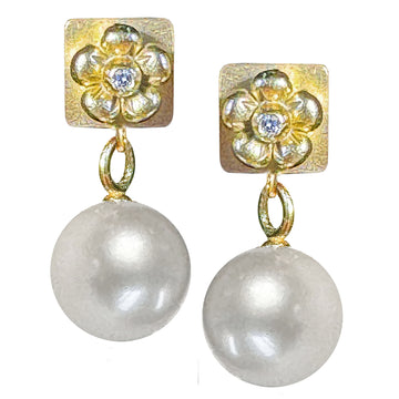 Lovechild Treasure Basic Ear Studs with Dangling  Freshwater Pearl