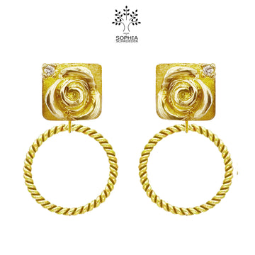 Rosebud Treasure petite Hoop Ear Pin